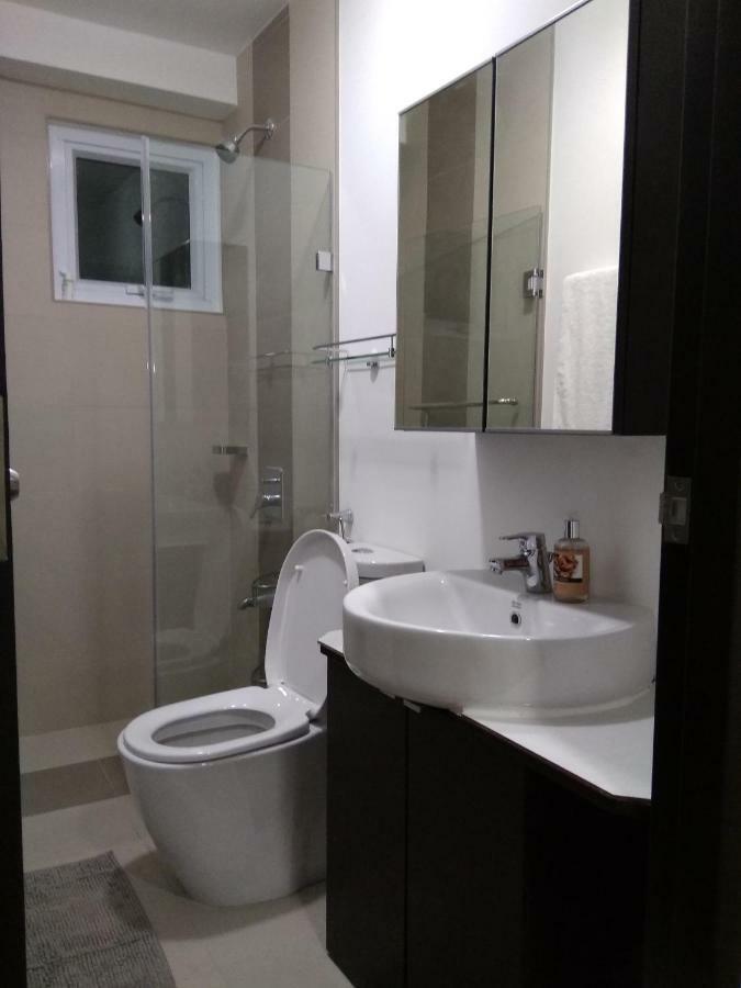 Lustra Studio Davao Luaran gambar