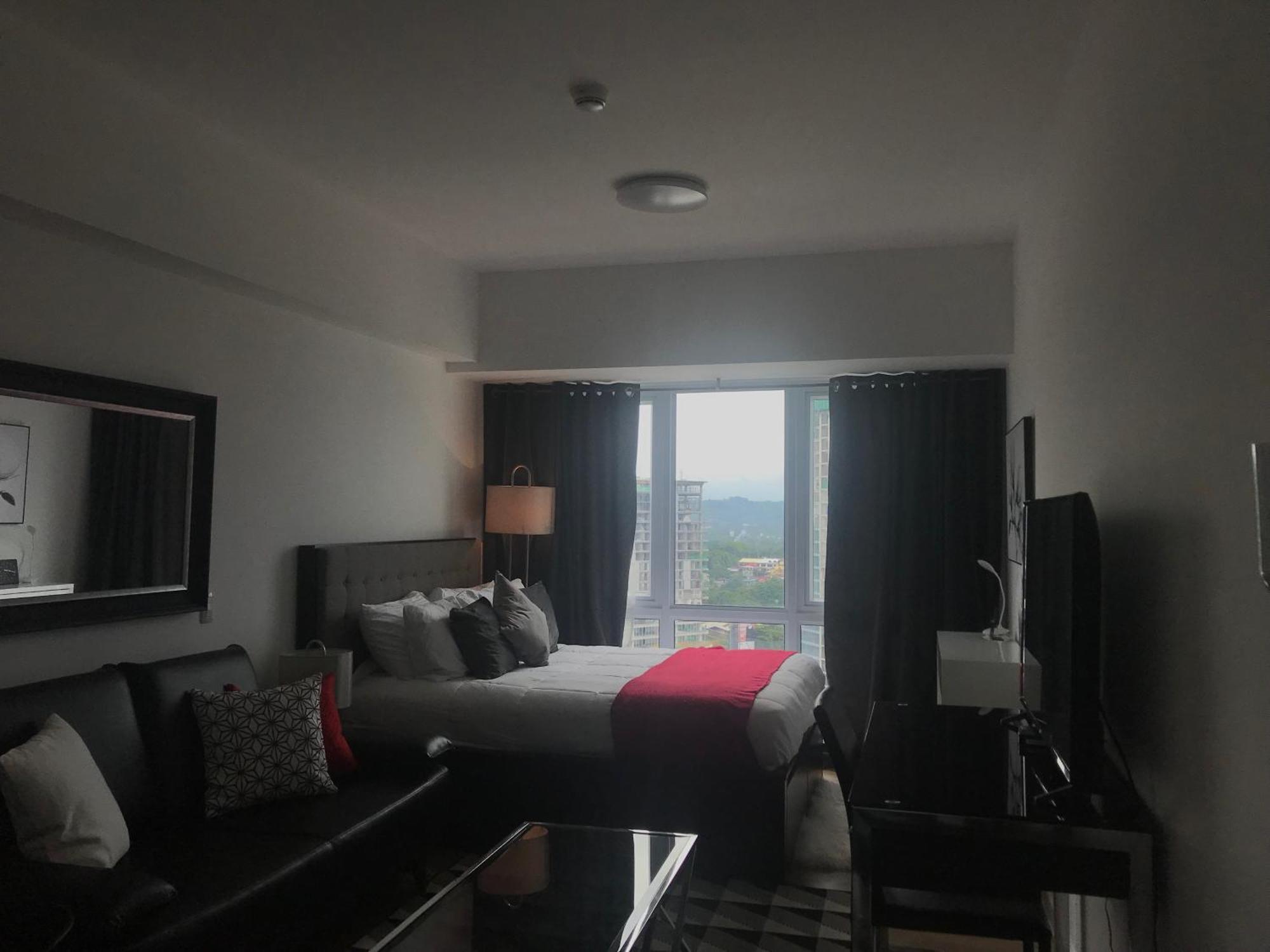Lustra Studio Davao Luaran gambar