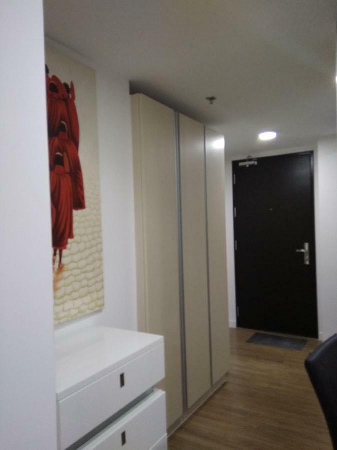Lustra Studio Davao Luaran gambar