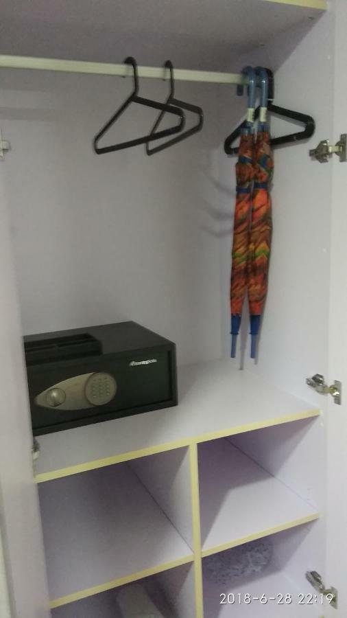Lustra Studio Davao Luaran gambar